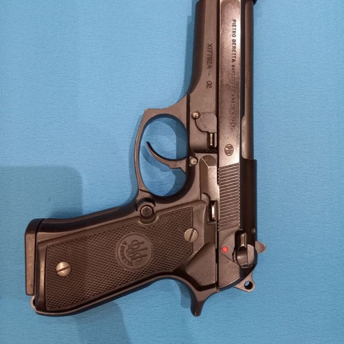 KUSURSUZ BERETTA FS92