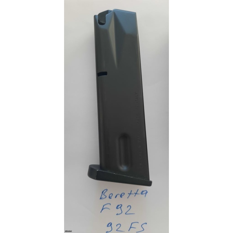 sig sauer p226/ beretta f 92 fs/ glock 19