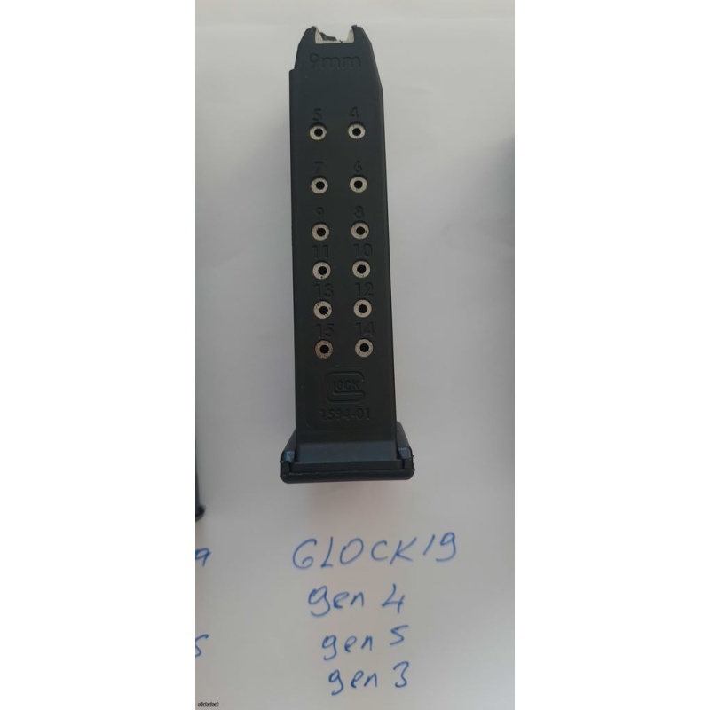 sig sauer p226/ beretta f 92 fs/ glock 19