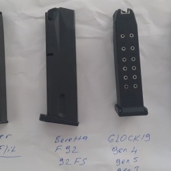 sig sauer p226/ beretta f 92 fs/ glock 19