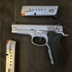 Smith Wesson 5906 İNOX 9 MM 15+1