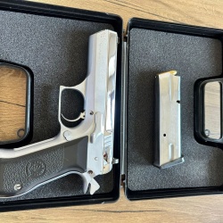 Temiz jericho 943 iki adet jarjör vardır