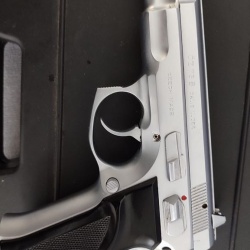 İhtiyaçtan satılık