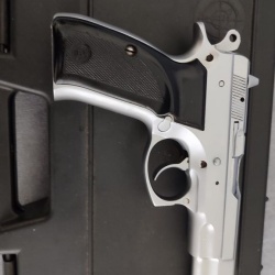 İhtiyaçtan satılık