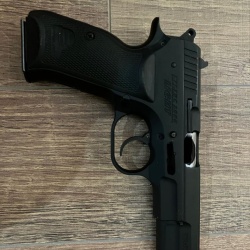 Çok çok temiz Sarsılmaz Kılınç 2000 light devir edilecek