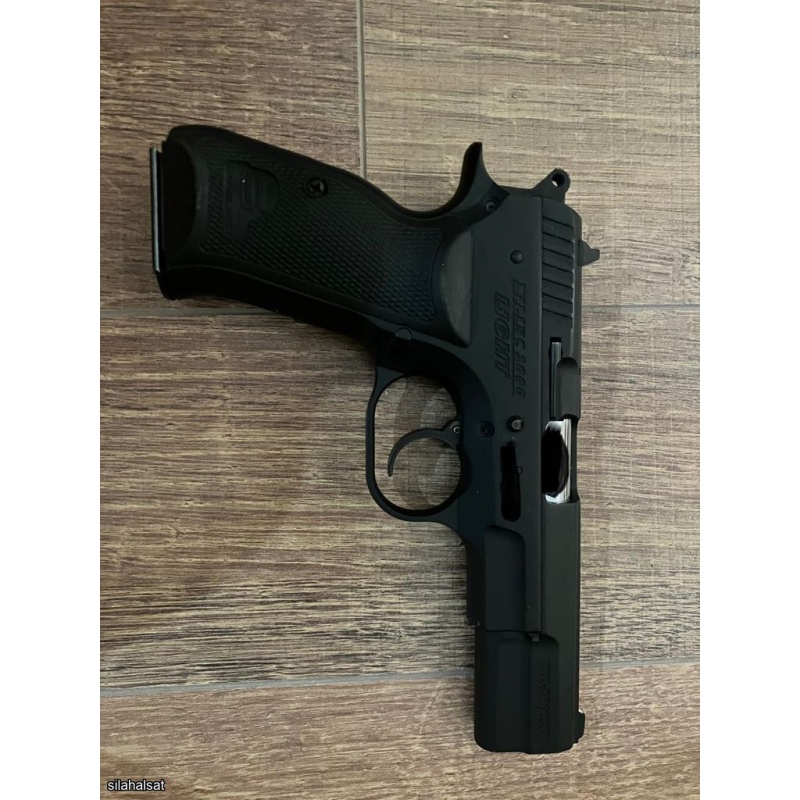 Çok çok temiz Sarsılmaz Kılınç 2000 light devir edilecek