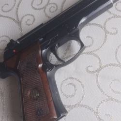 Beretta 92 F efsane