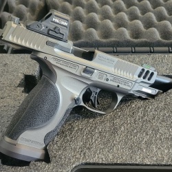 Smith Wesson Performance Center M&P 9 COMPETITOR