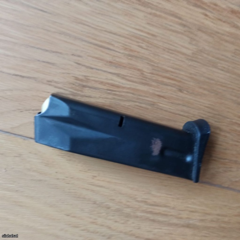 Çok Temiz Az kullanılmış Beretta 92 fs orijinal ital