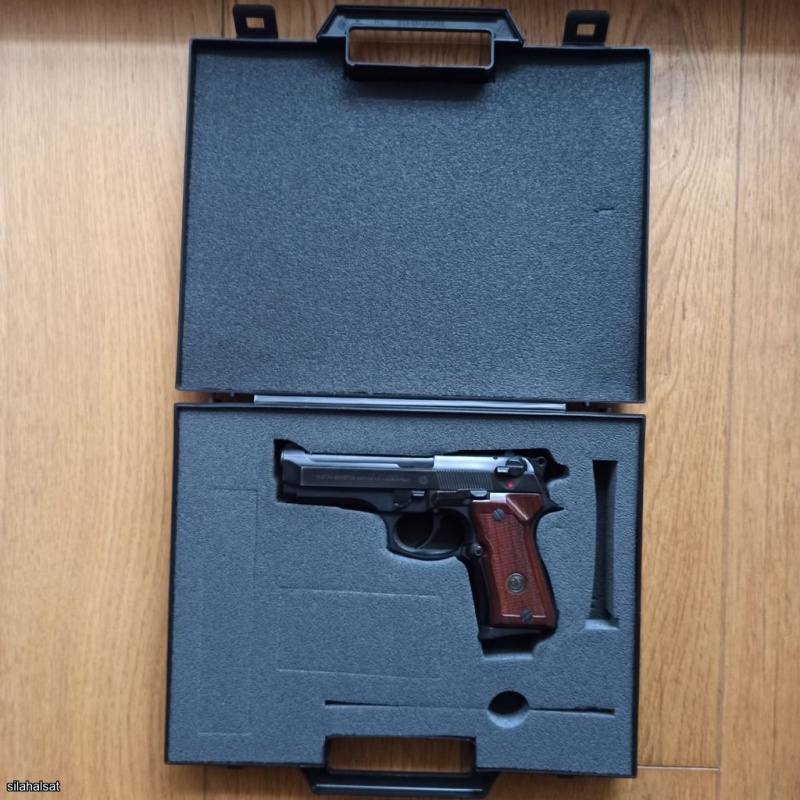 Çok Temiz Az kullanılmış Beretta 92 fs orijinal ital
