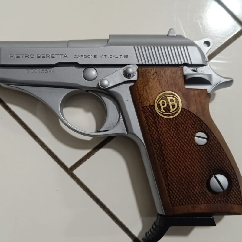 EMEKLİ EMNİYET GÖREVLİSİNDEN AZ KULLANILAN MAT KROM BERETTE MOD 70