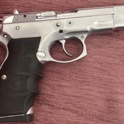 Memurdan temiz kullanılmış Cz75