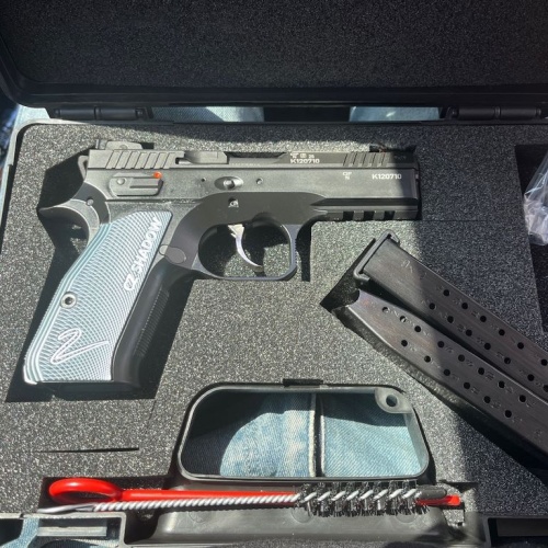 SIFIR KUTUSUNDA CZ SHADOW COMPACT