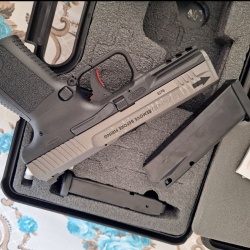 Kutusunda açılmamış