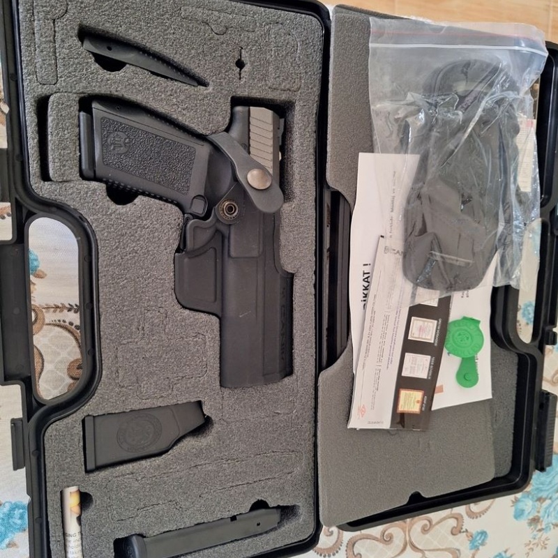 Kutusunda açılmamış