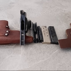 Webley & Scott 7.65 mm 32 Automatic Pistol