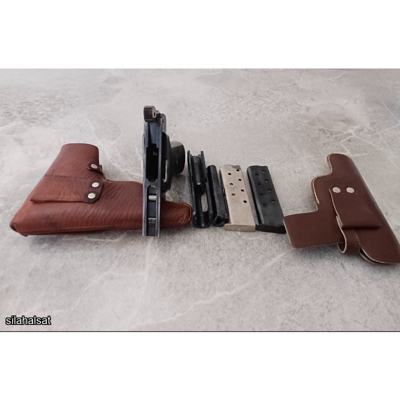 Webley & Scott 7.65 mm 32 Automatic Pistol