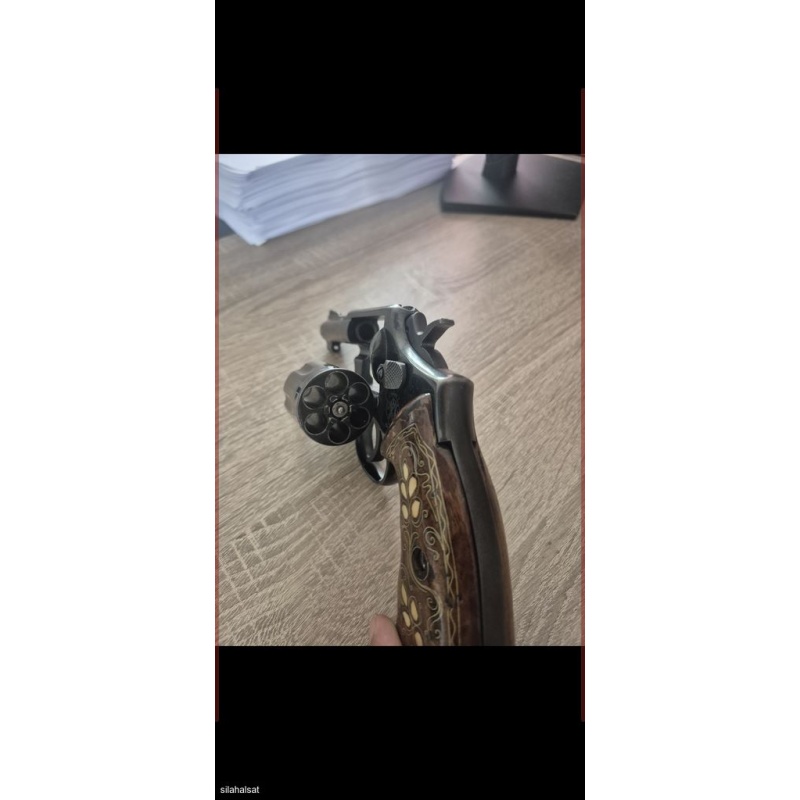 Kamu görevlisinden temiz simith wesson