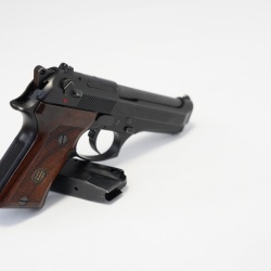 polisten beretta f92 compact l