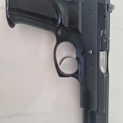 CZ 75 (9mm) — Bakımlı, 2 Şarjör + Kılıf — Pazarlık Olur