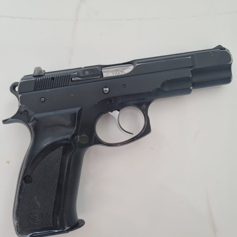 CZ 75 (9mm) — Bakımlı, 2 Şarjör + Kılıf — Pazarlık Olur