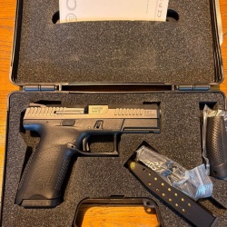CZ P10 C