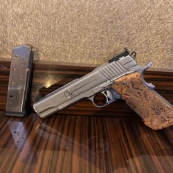 Sig Sauer 1911 SuperTarget 45 acp.