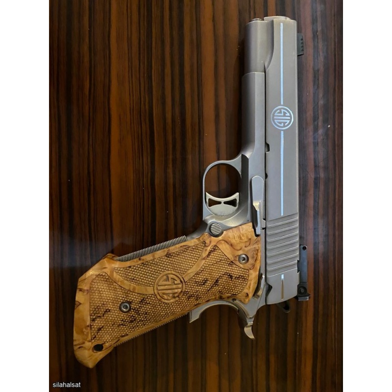 Sig Sauer 1911 SuperTarget 45 acp.