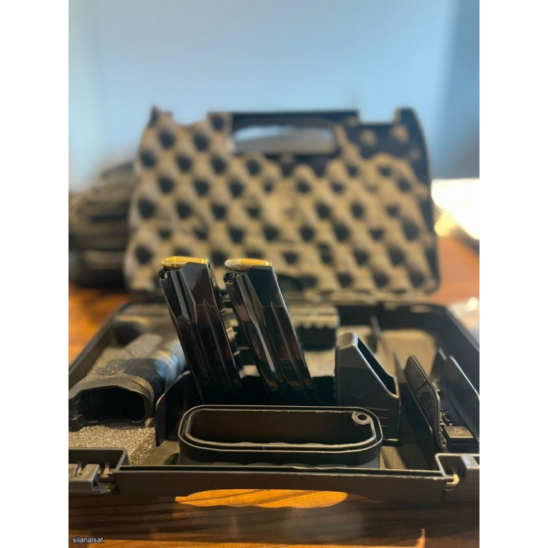 Beretta APX tabanca..  Fiyat performans ürünü,