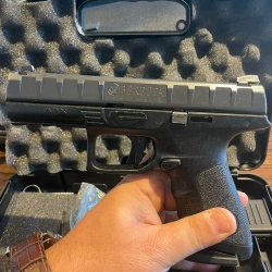 Beretta APX tabanca..  Fiyat performans ürünü,